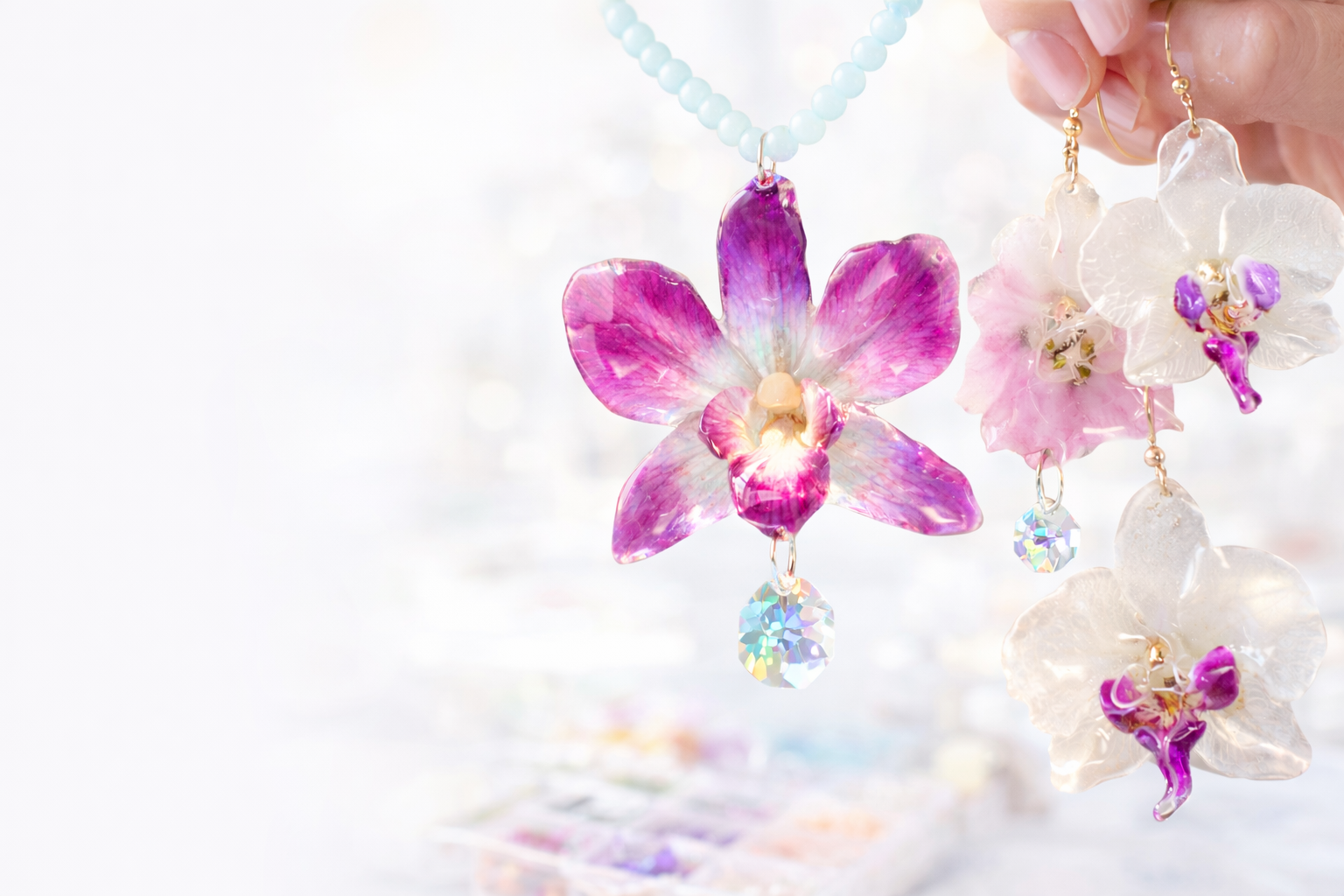 Taller de Taller de Bisutería Floral con Resina UV. (Presencial)